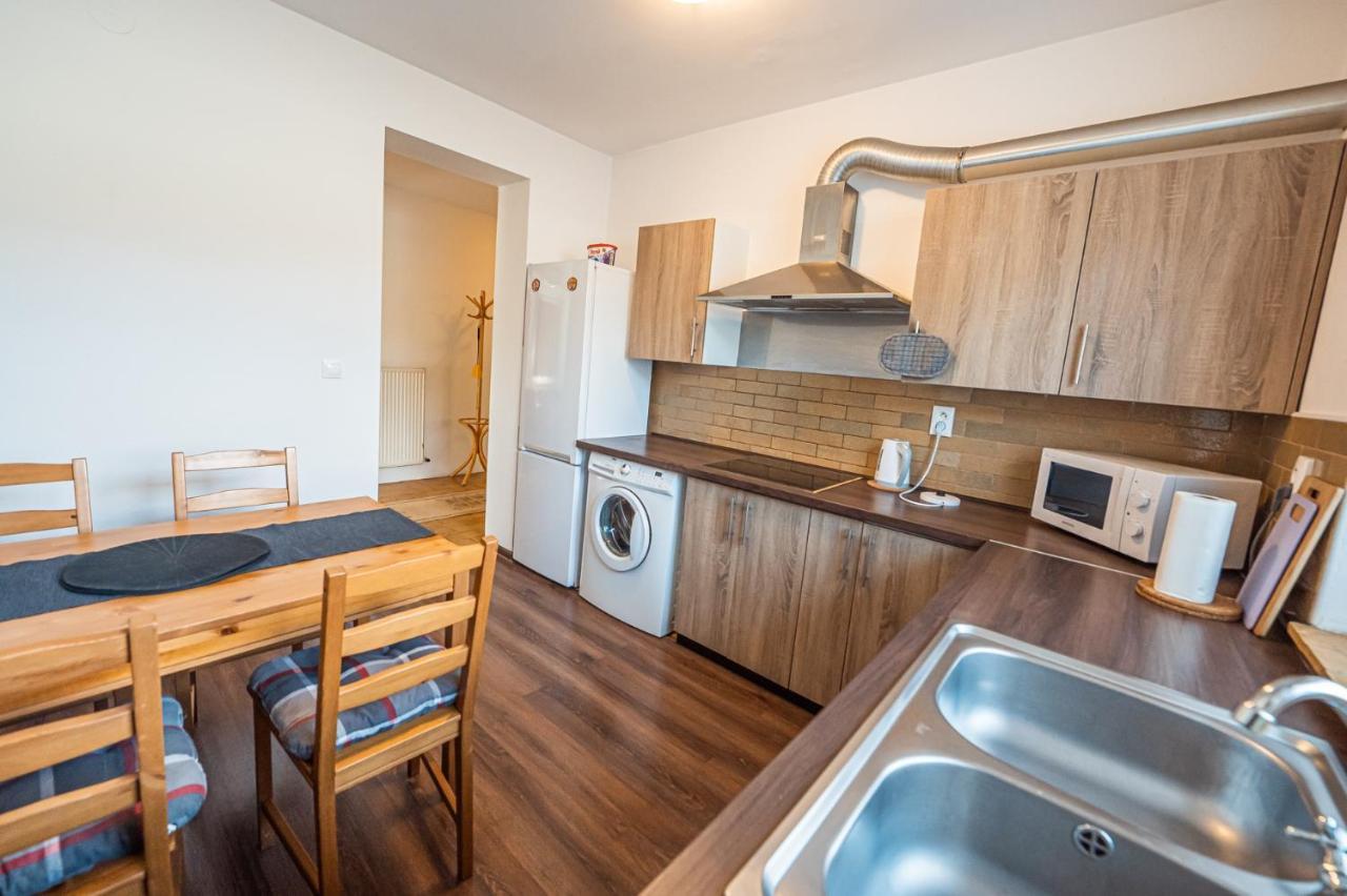 Xlsuite Apartment Comfort Piest'any Esterno foto