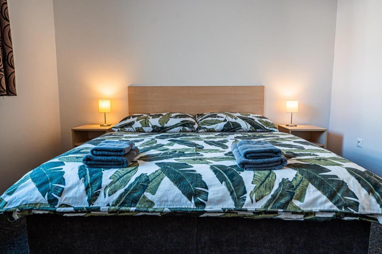 Xlsuite Apartment Comfort Piest'any Esterno foto