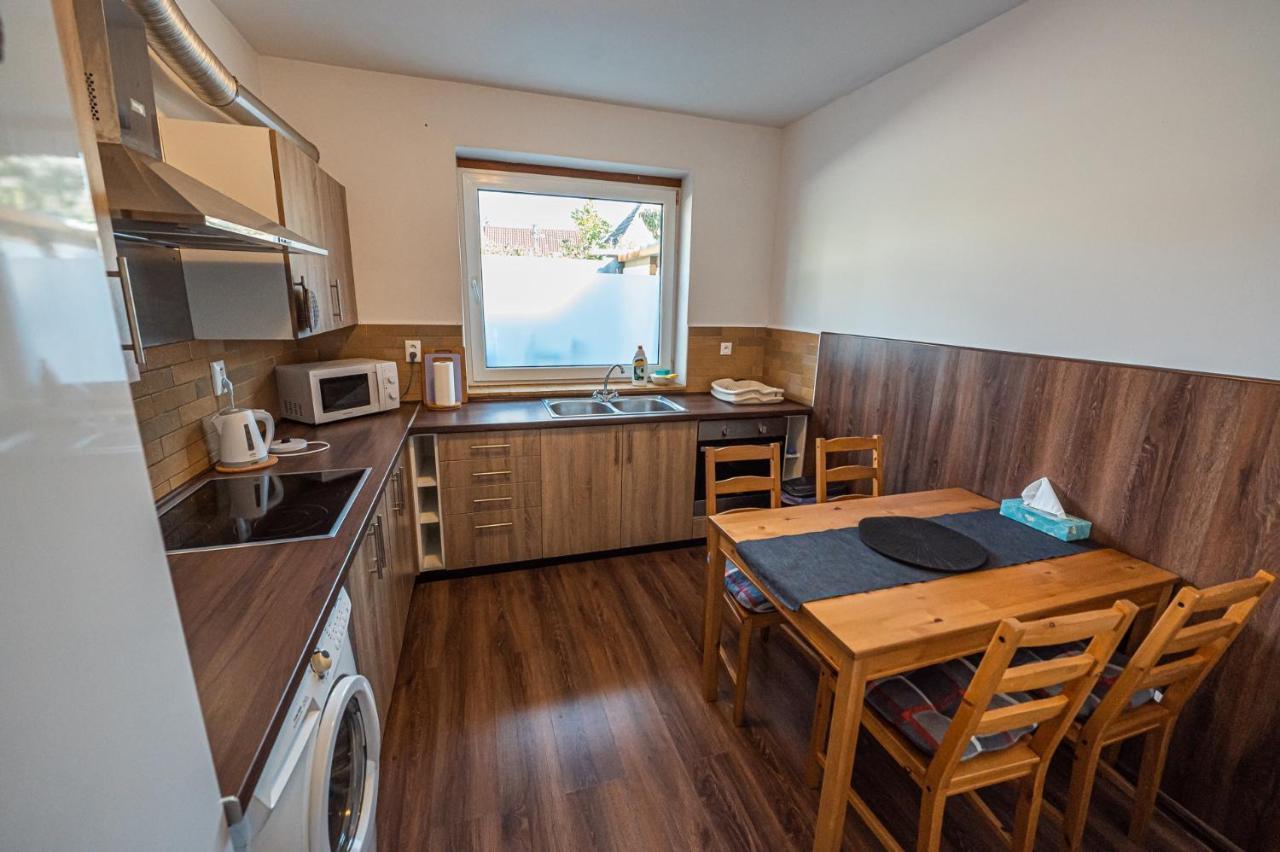 Xlsuite Apartment Comfort Piest'any Esterno foto