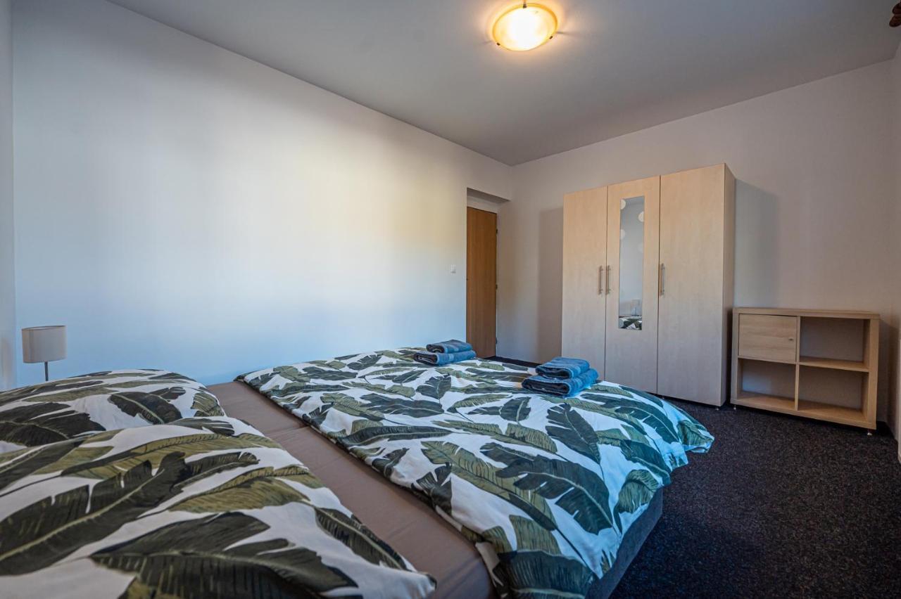 Xlsuite Apartment Comfort Piest'any Esterno foto